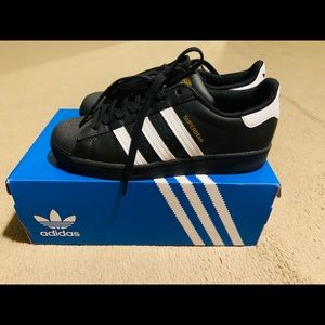 Men’s Adidas Superstar Sneakers